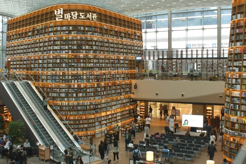 COEX Mall in Gangnam - spend a whole day here when it's raining in Seoul